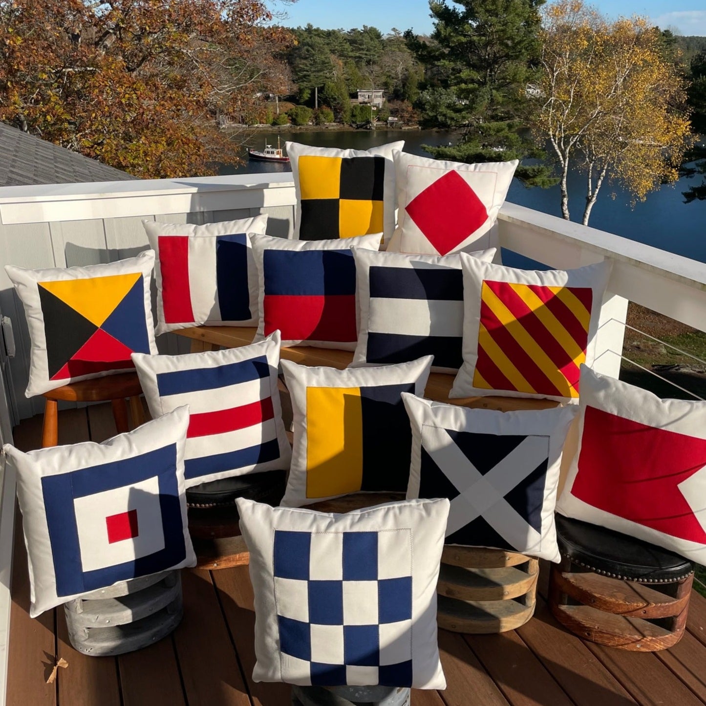 Z (Zulu) - Code Flag Pillow